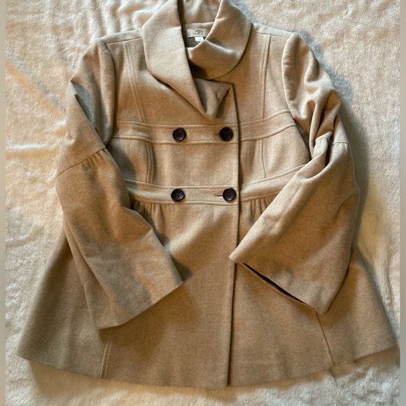 Ann Taylor Loft Beige Crowl Neck Winter Jacket with Buttons - Picture 6 of 11